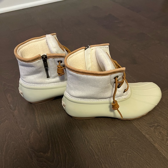 Sperry boots size: 9 - Picture 3 of 4